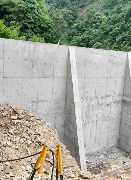 聊城重力式挡土墙